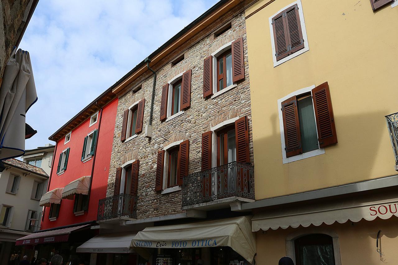 Aurora Sirmione Appartamenti Buitenkant foto